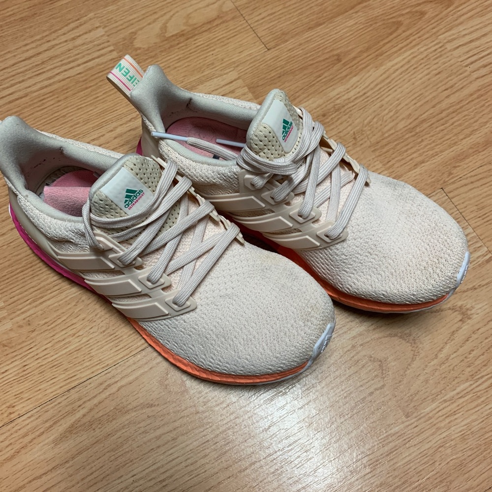 Adidas - Picture 3 of 6